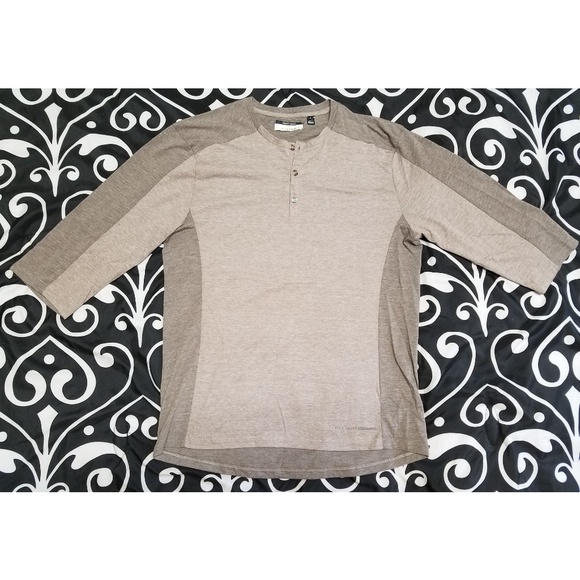 NWOT Robert Geller + Five Four Henley - Picture 2 of 5